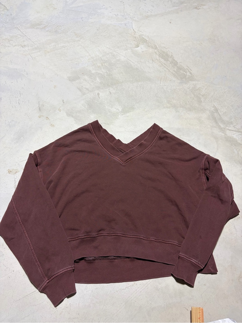 Aerie brown Women’s V-Neck Cropped sweatshirt medium